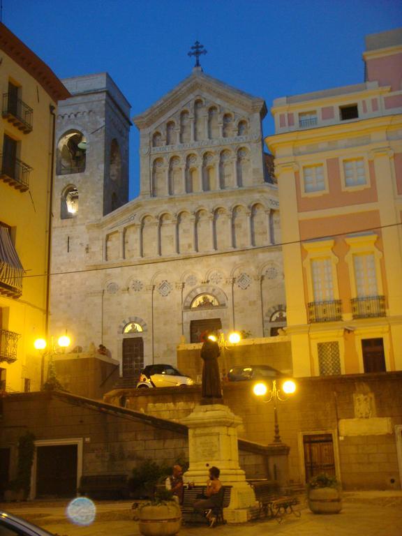 Ad Villanova Cagliari Dış mekan fotoğraf