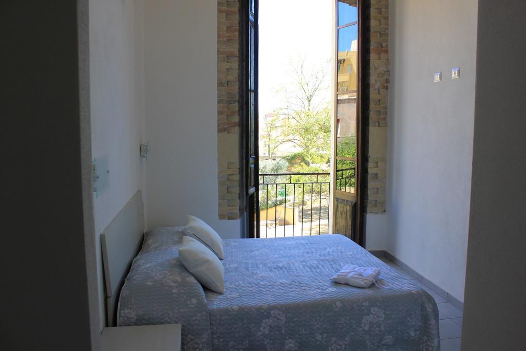 Ad Villanova Cagliari Dış mekan fotoğraf